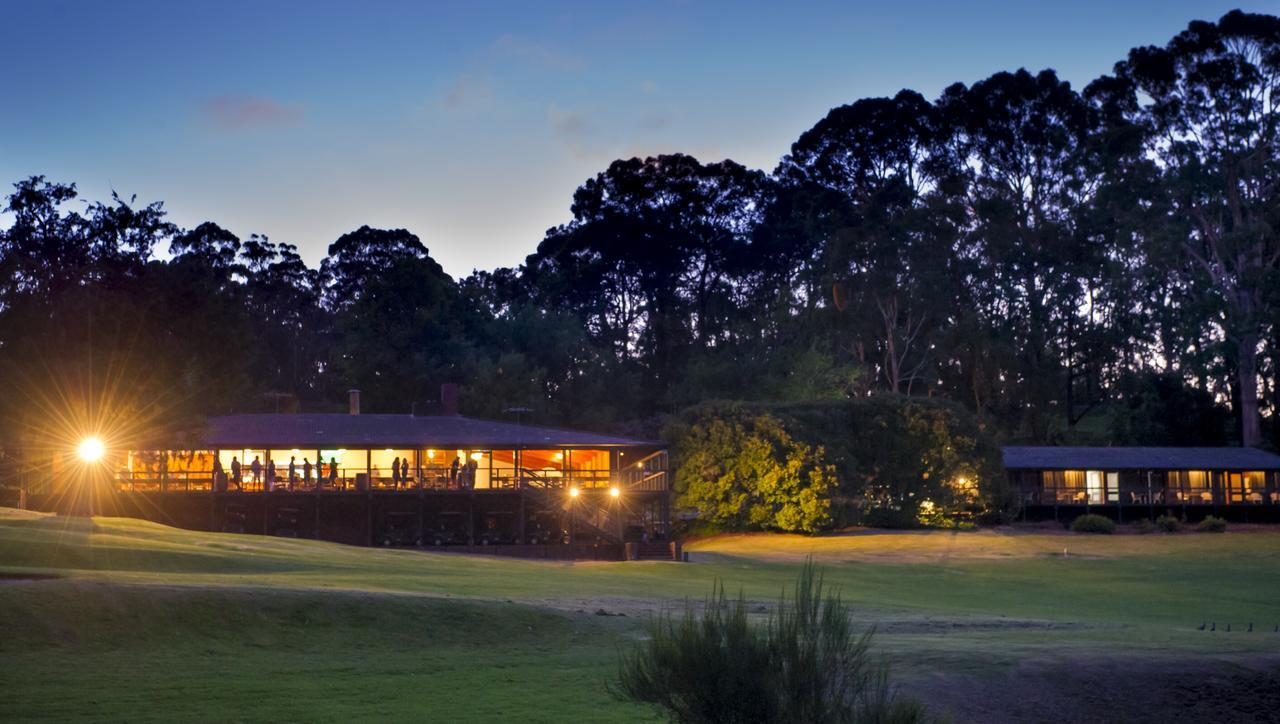 The Stirling Golf Club Motel Exterior photo